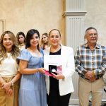 Realiza Ayuntamiento ceremonia de reconocimiento a las y los maestros
