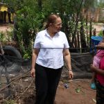 Recorre Karla Córdova comunidades del Valle de Guaymas tras lluvias y fuertes vientos